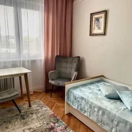 Apartment Under Trojický Hill