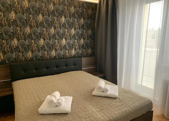 Under Trojicky Hill דירה *