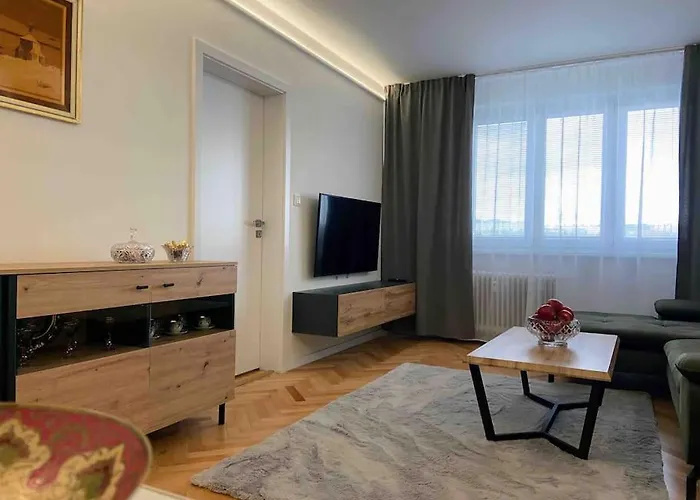 Under Trojicky Hill *